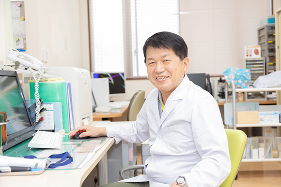 石根内科循環器科医院　理事長　石根　顕史