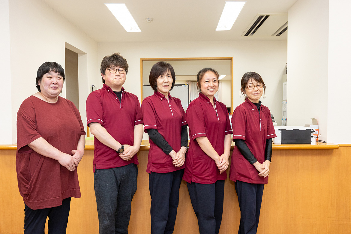 通所介護事業所　デイサービス　こすもす　スタッフ